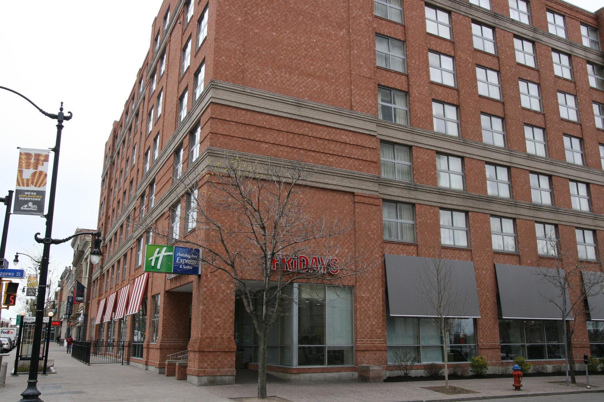 Holiday Inn Express & Suites Buffalo Downtown By Ihg Exterior foto